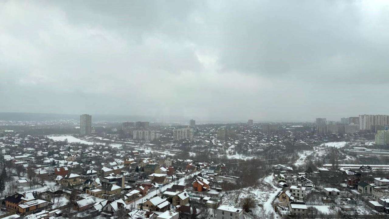 Bright House On 23 Serpnya Kharkiv Exterior photo
